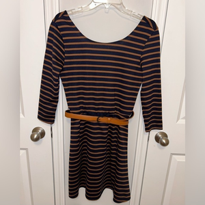 Lily Rose navy/camel striped, belted dress -‎ sz Medium